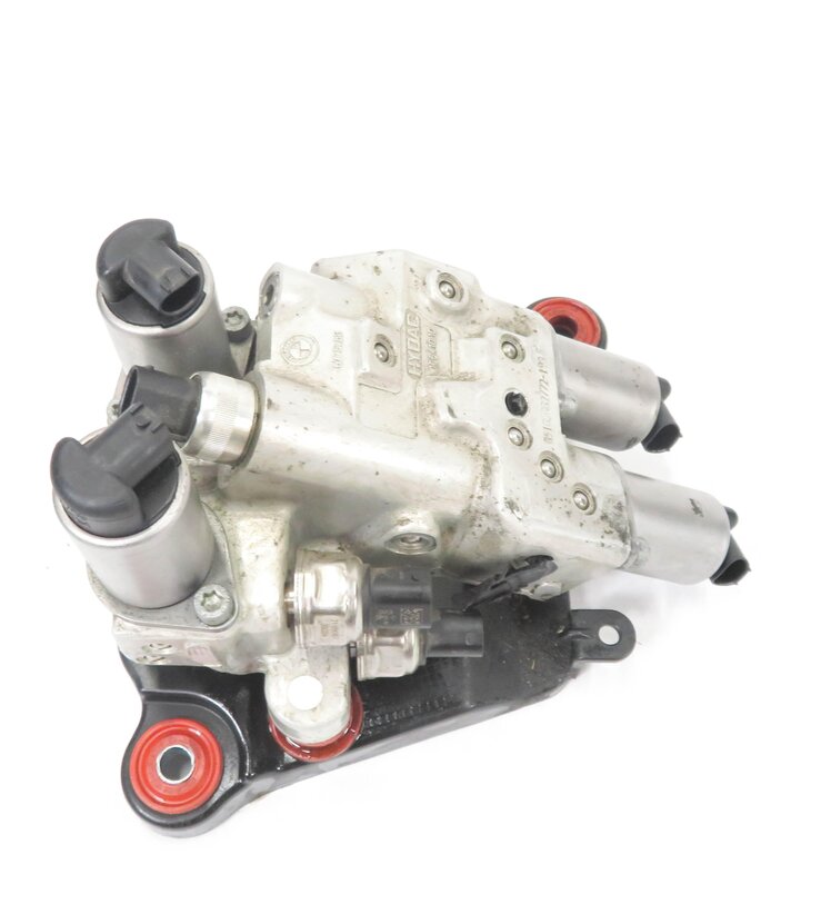 Thumbnail 3: 2009 BMW 750Li (F02) 4.4L N63 TWIN TURBO DYNAMIC DRIVE HYDRAULIC VALVE BLOCK