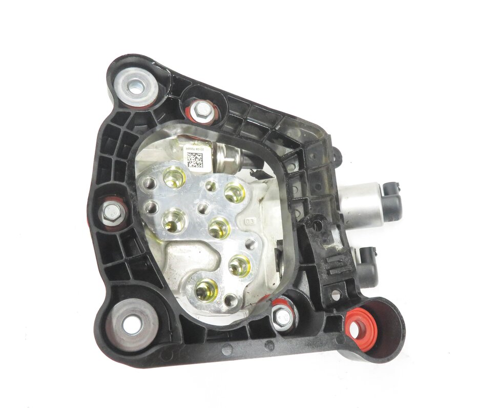 Thumbnail 5: 2009 BMW 750Li (F02) 4.4L N63 TWIN TURBO DYNAMIC DRIVE HYDRAULIC VALVE BLOCK