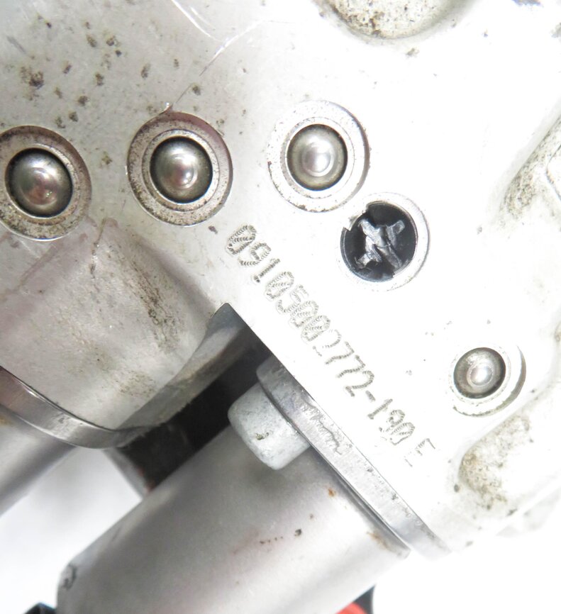 Thumbnail 6: 2009 BMW 750Li (F02) 4.4L N63 TWIN TURBO DYNAMIC DRIVE HYDRAULIC VALVE BLOCK