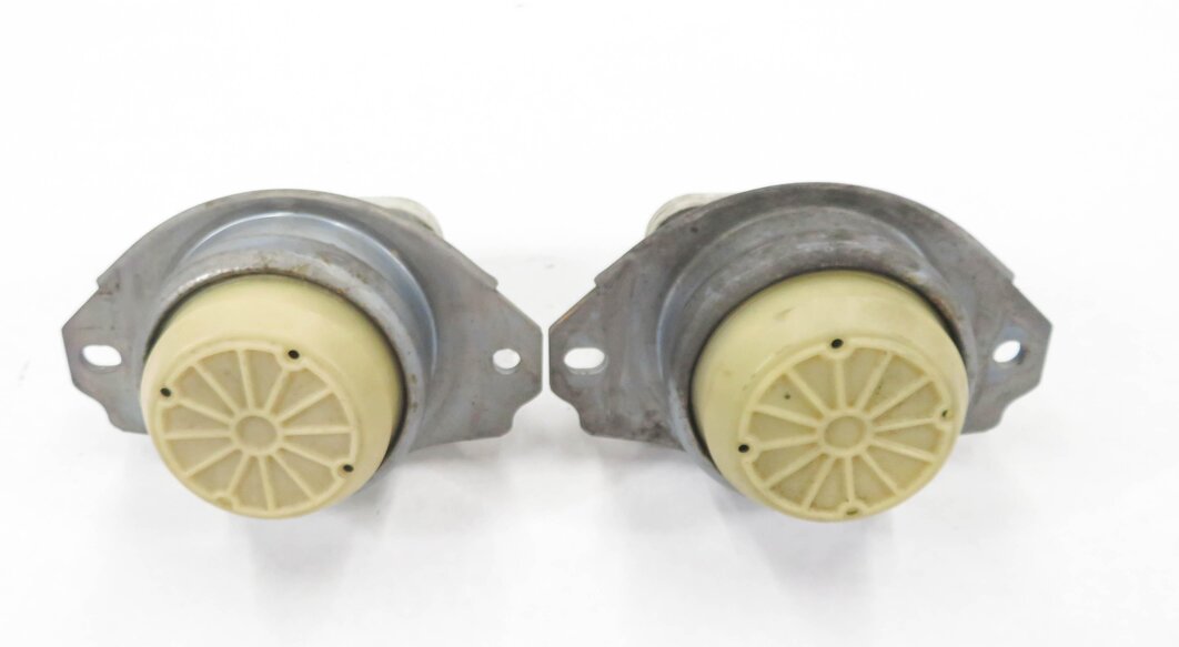 Thumbnail 2: 2011 RANGE ROVER SPORT (L320) 5.0L AJ133 ENGINE LEFT & RIGHT MOTOR MOUNT SET-2