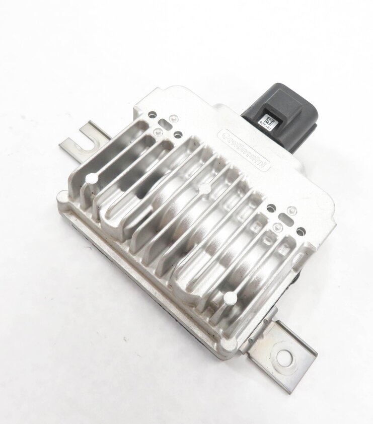 2010-2015 RANGE ROVER SPORT EVOQUE LR2 LR4 (FF/F4 L320) FUEL PUMP CONTROL MODULE