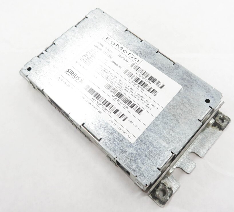 2007-2012 RANGE ROVER / SPORT LR3 STEREO SIRIUS SATELLITE RADIO RECEIVER MODULE