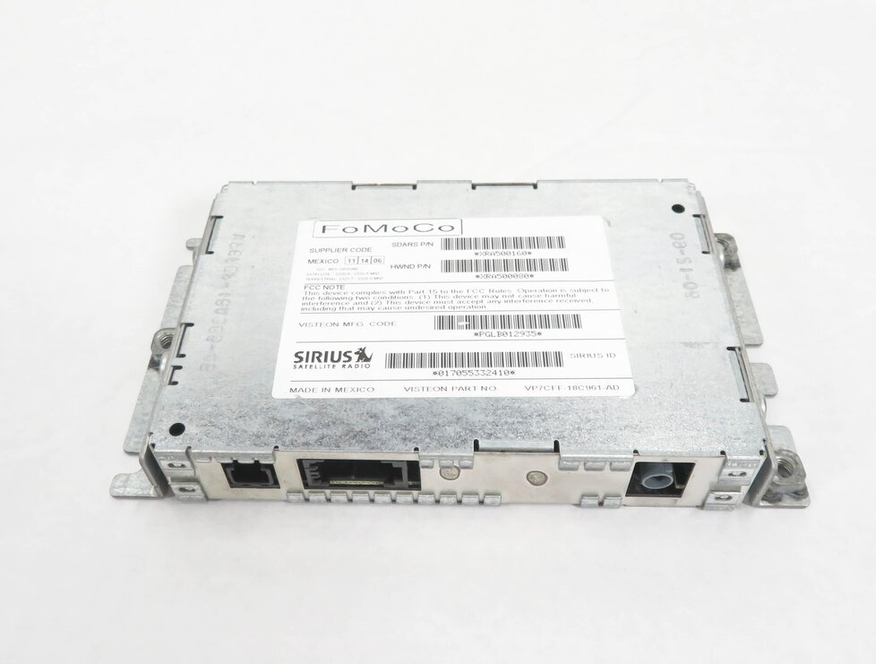 Thumbnail 2: 2007-2012 RANGE ROVER / SPORT LR3 STEREO SIRIUS SATELLITE RADIO RECEIVER MODULE