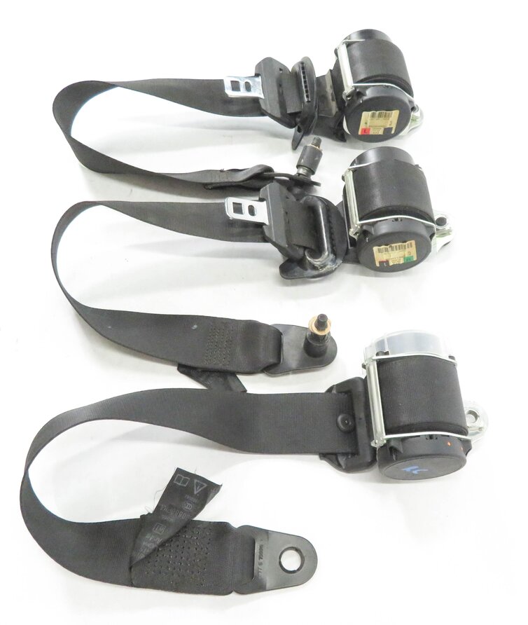 Thumbnail 3: 2006 LAND ROVER LR3 - REAR 2nd SECOND ROW SEATBELT RETRACTOR SET-3 (BLACK)