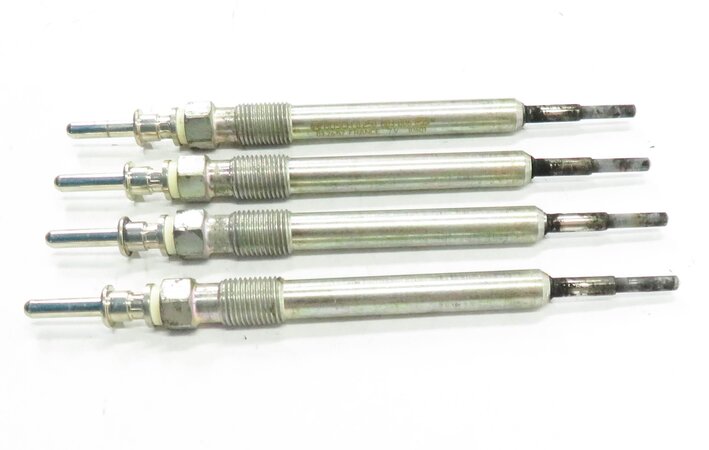 Thumbnail 3: 2014 BMW 328i (F30) 2.0L N47T DIESEL ENGINE GLOW PLUG SET-4