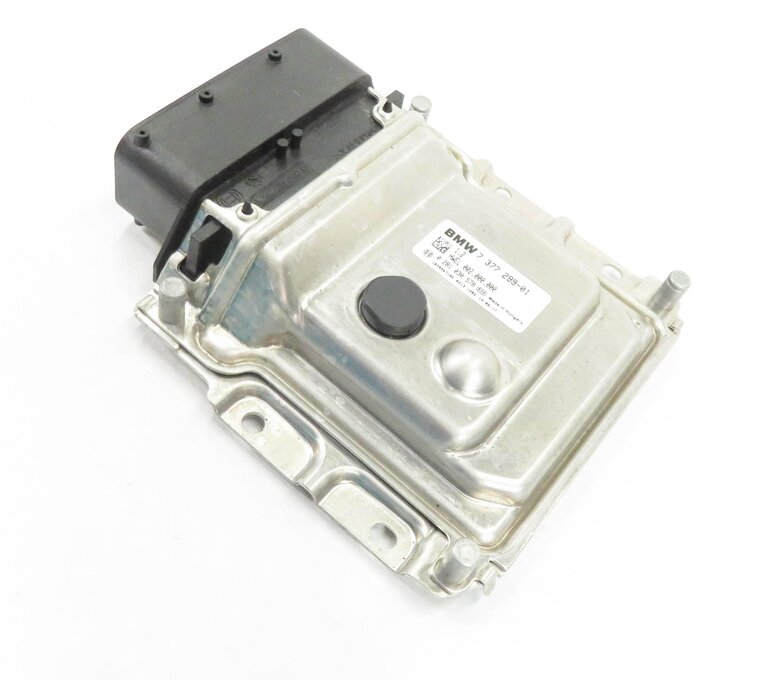 14-17 BMW 328i 535i X3 X5 (F25 F30) - DIIESEL EMISSIONS PUMP DEF CONTROL MODULE