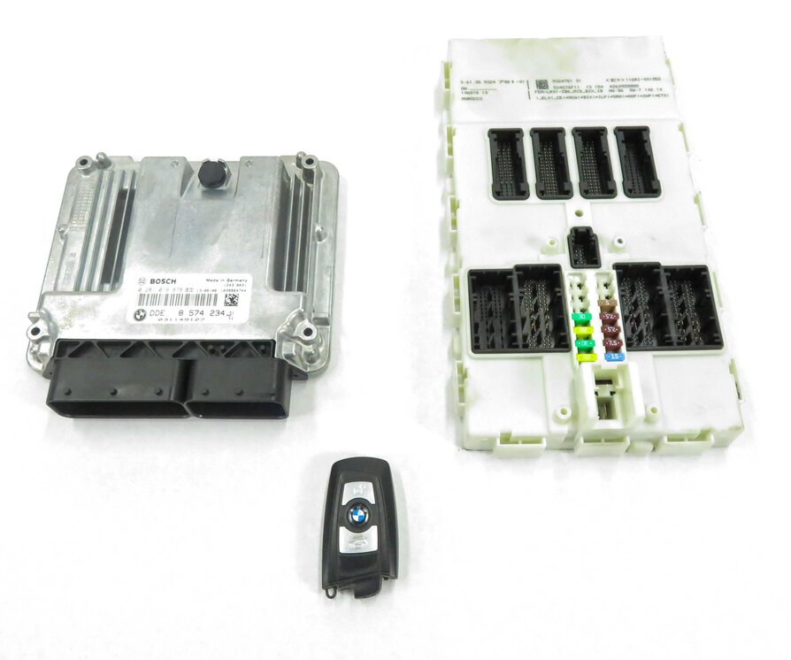 Thumbnail 2: 14-17 BMW 328i X3 (F25 F30) 2.0L N47T DIESEL ECM DME IMMOBILIZER MODULE KEY SET