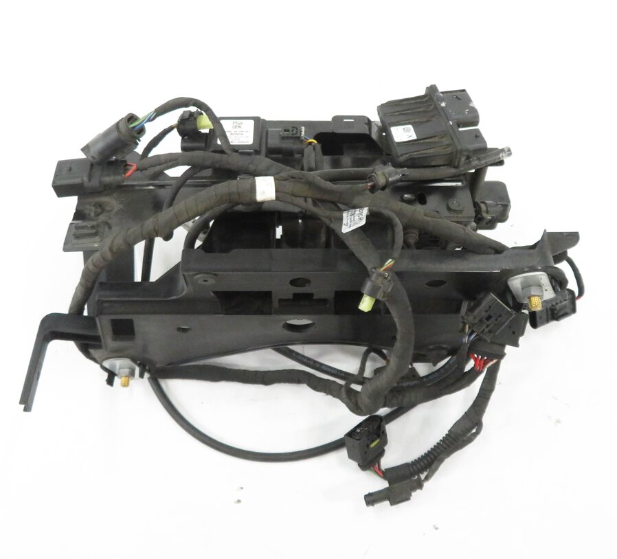 Thumbnail 5: 2011 BMW 335D (E90) 3.0L M57Y DIESEL FUEL FLUID TRANSFER PUMP w/ BRACKET