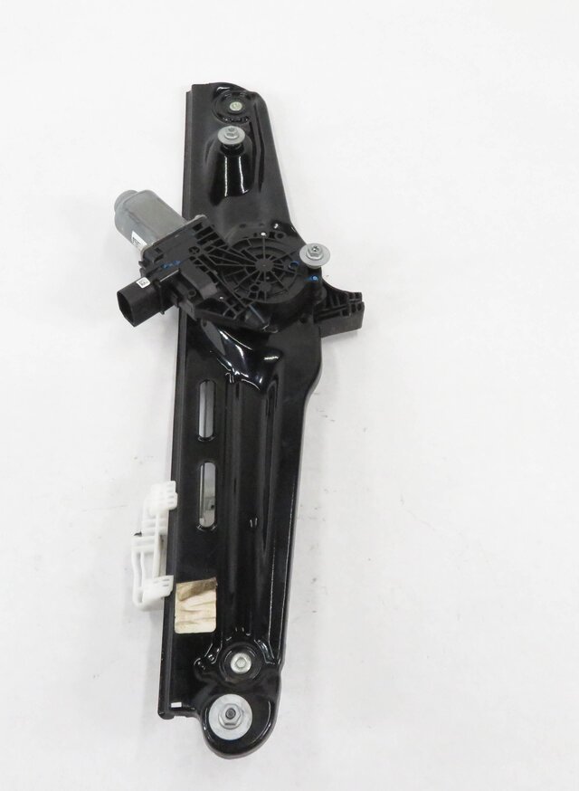 Thumbnail 4: 2011-2013 BMW X3 (F25) RIGHT SIDE REAR DOOR POWER WINDOW REGULATOR w/ MOTOR