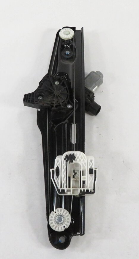 Thumbnail 5: 2011-2013 BMW X3 (F25) RIGHT SIDE REAR DOOR POWER WINDOW REGULATOR w/ MOTOR