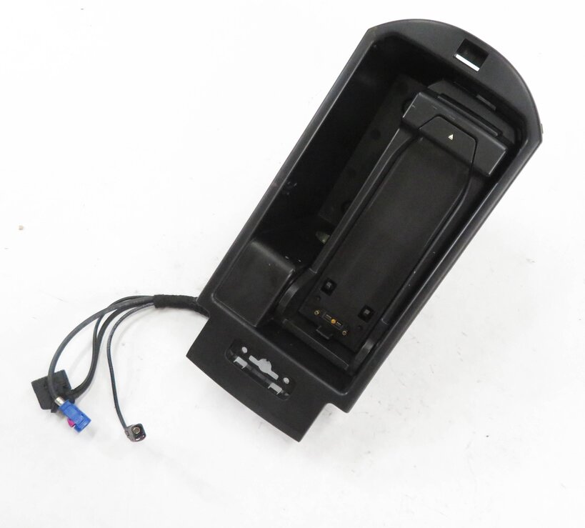 2013 BMW X3 (F25) FRONT CENTER CONSOLE STORAGE TRAY / PHONE CHARGING DOCK