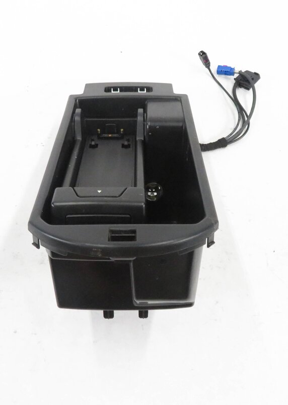 Thumbnail 4: 2013 BMW X3 (F25) FRONT CENTER CONSOLE STORAGE TRAY / PHONE CHARGING DOCK