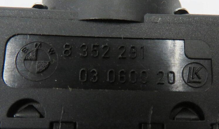 Thumbnail 9: 2013 BMW X3 (F25) LEFT FRONT DRIVER POWER MEMORY SEAT ADJUST CONTROL SWITCH