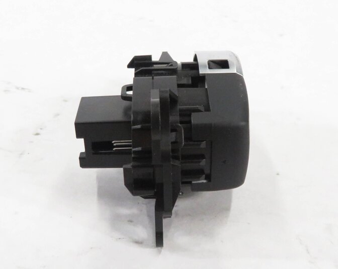 Thumbnail 3: 2011-2018 BMW X3 X4 (F25 F26) IGNITION SWITCH ENGINE START / STOP PUSH BUTTON
