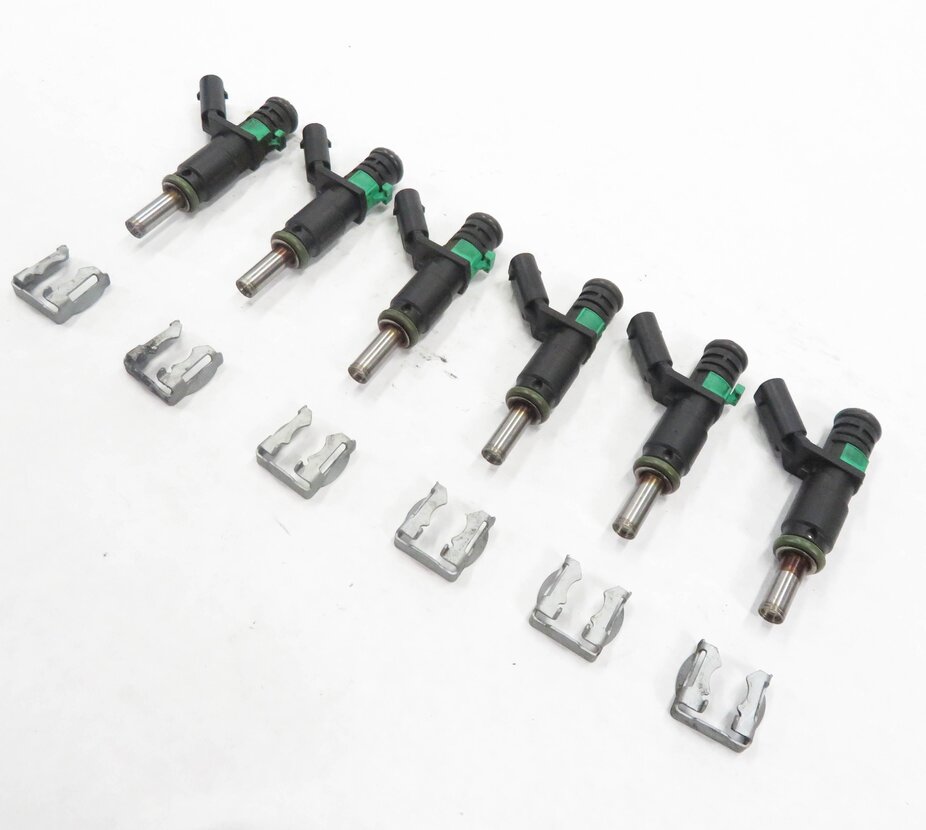 2010-2013 MB C300 C350 E350 GLK350 S400 HYBRID (W204 X204) FUEL INJECTOR SET (6)