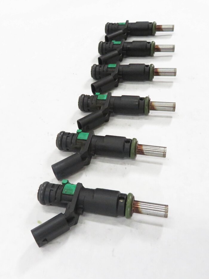 Thumbnail 4: 2010-2013 MB C300 C350 E350 GLK350 S400 HYBRID (W204 X204) FUEL INJECTOR SET (6)