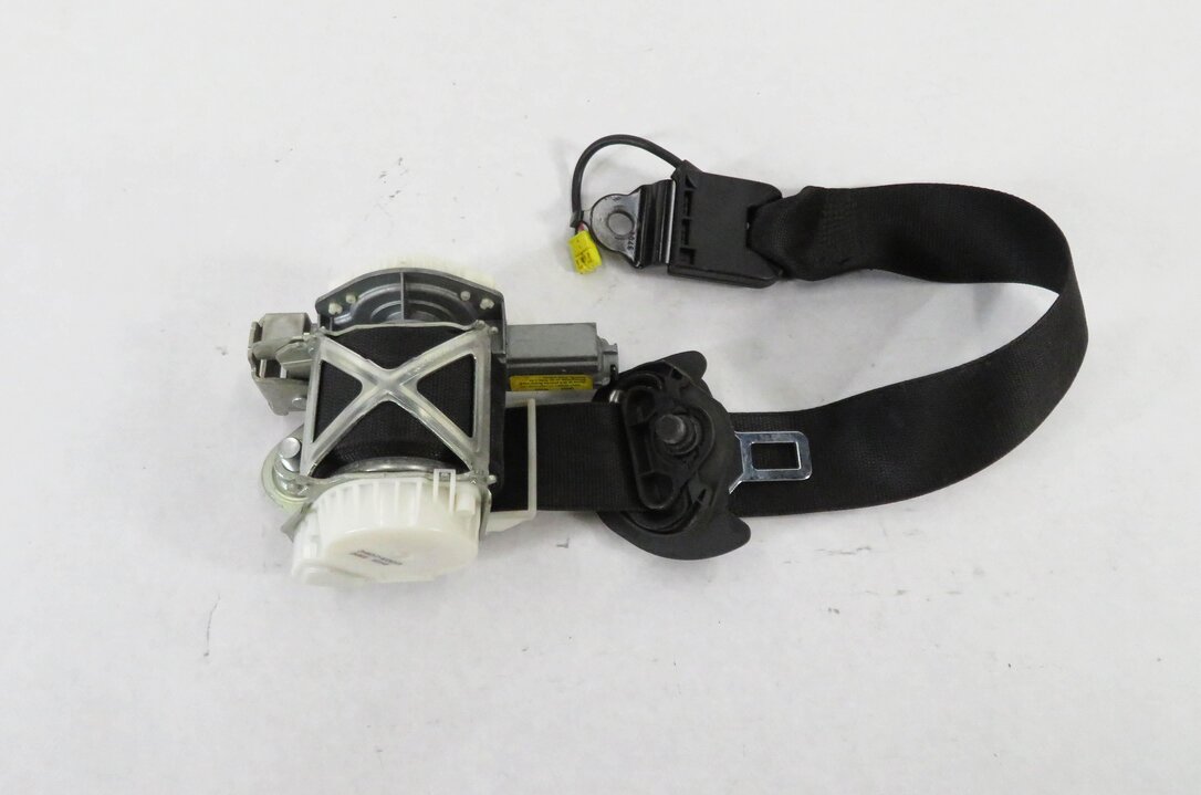 Thumbnail 3: 10-11 MERCEDES C250 C300 C350 C63 (W204) RIGHT FRONT SEATBELT RETRACTOR (BLACK)