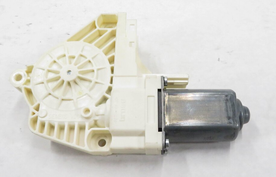 Thumbnail 4: 2005-2009 RANGE ROVER SPORT (L320) / LR3 LEFT SIDE REAR POWER WINDOW MOTOR