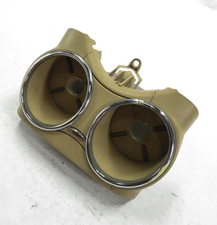 2006 MERCEDES BENZ CLS55 AMG (W219) FRONT CENTER CONSOLE DRINK CUP HOLDER (TAN)