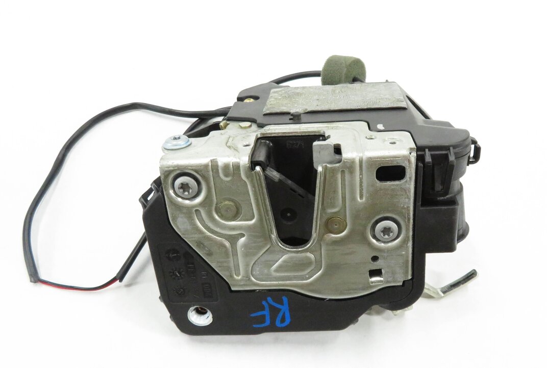 Thumbnail 4: 2006-2011 MERCEDES CLS55 CLS63 AMG CLS500 CLS550 - RIGHT FRONT DOOR LOCK LATCH1