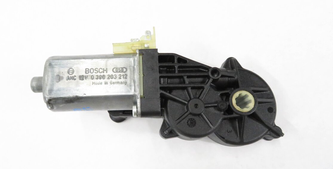 Thumbnail 5: 2006 MERCEDES BENZ CLS55 AMG (W219) RIGHT FRONT PASSENGER POWER SEAT MOTOR SET-3