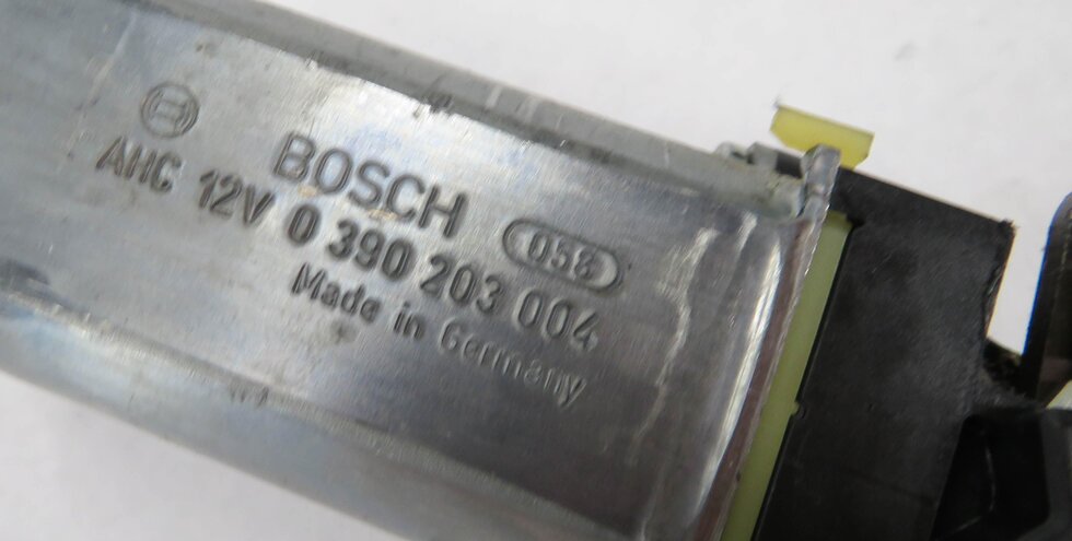 Thumbnail 8: 2006 MERCEDES BENZ CLS55 AMG (W219) RIGHT FRONT PASSENGER POWER SEAT MOTOR SET-3