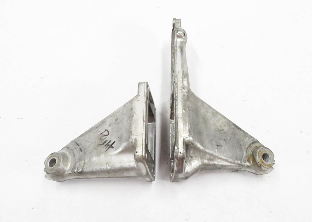 Thumbnail 5: 2006 MERCEDES BENZ CLS55 AMG (W219) 5.5L SC ENGINE MOTOR MOUNT BRACKET SET-2