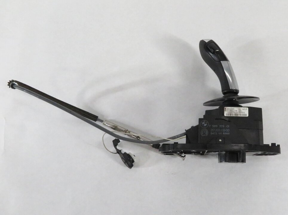 Thumbnail 6: 2009 BMW 550i (E60) CONSOLE A/T AUTOMATIC TRANSMISSION GEAR SHIFT SHIFTER