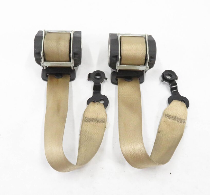 Thumbnail 2: 2007 BMW X5 (E70) REAR 3rd THIRD ROW SEATBELT BUCKLE RETRACTOR SET-2 (BEIGE)