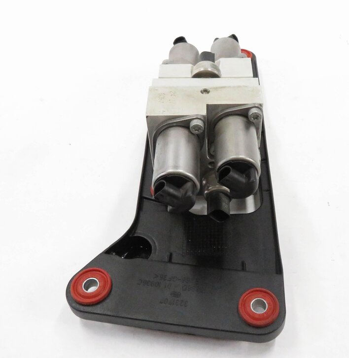 Thumbnail 3: 2007 BMW X5 (E70) DYNAMIC DRIVE ACTIVE SUSPENSION HYDRAULIC VALVE BLOCK
