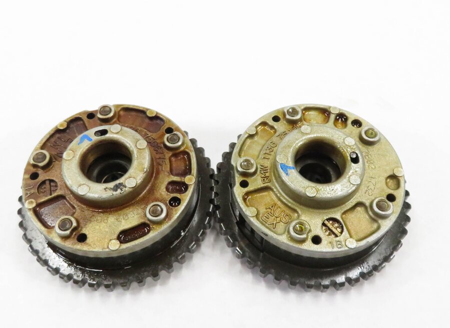 Thumbnail 2: 2007 BMW X5 (E70) 4.8L N62 V8 LEFT SIDE ENGINE CAM CAMSHAFT TIMING GEAR SET-2