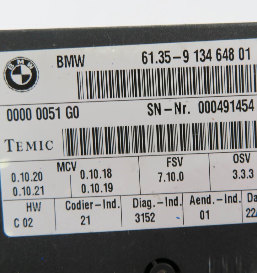 Thumbnail 6: 2008 BMW 535i (E60) RIGHT FRONT PASSENGER POWER COMFORT SEAT CONTROL MODULE