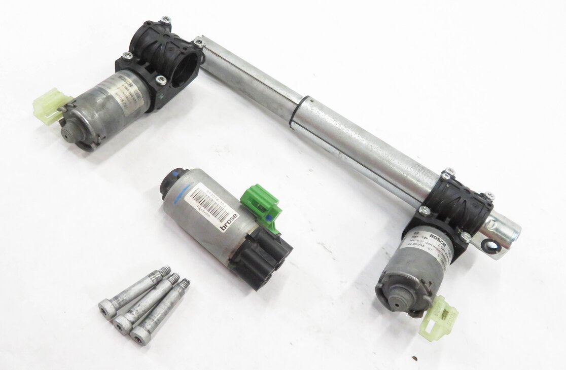 11 BMW 535i (F10) LEFT FRONG DRIVER SEAT ADJUSTMENT ADJUST MOTOR CONTROL SET (3)