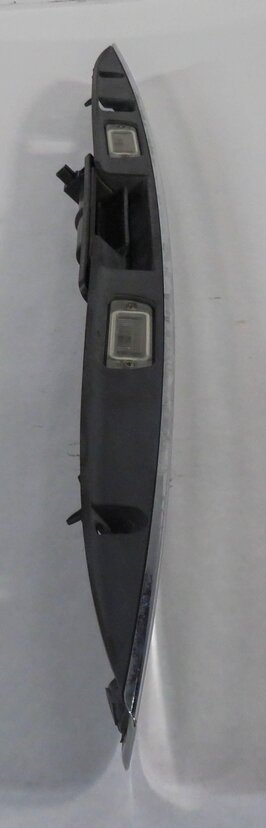 Thumbnail 3: 07 MERECEDES BENZ GL450 (X164) REAR TRUNK / HANDLE LICENSE LIGHT PANEL (CHROME)