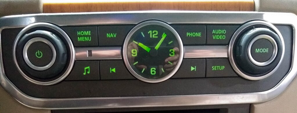 Thumbnail 2: 2015 LAND ROVER LR4 - RADIO STEREO MEDIA AUDIO PHONE NAVIGATION SWITCH PANEL