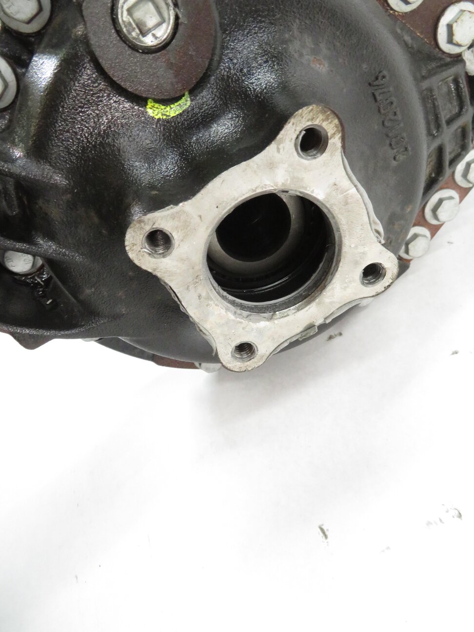 Thumbnail 5: 2014-2016 LAND ROVER LR4 - FRONT DIFFERENTIAL GEAR CARRIER - 3.70 RATIO (29k)