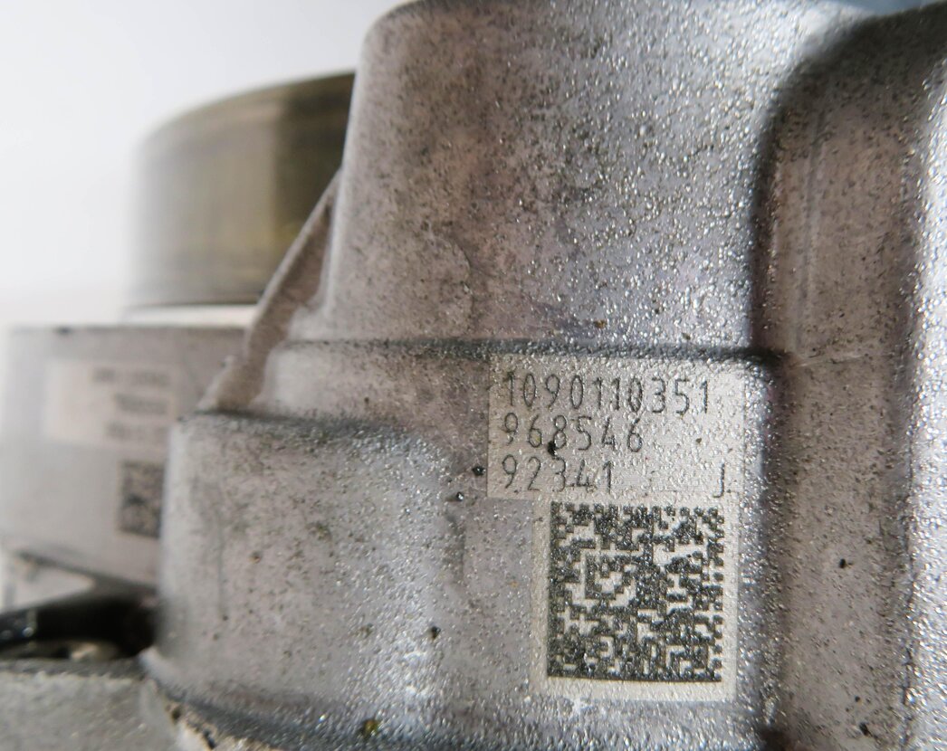 Thumbnail 6: 2013-2015 BMW X1 (E84) 28iX - AWD 2.0L TURBO 8HP-45 TRANSMISSION OIL FLUID PUMP