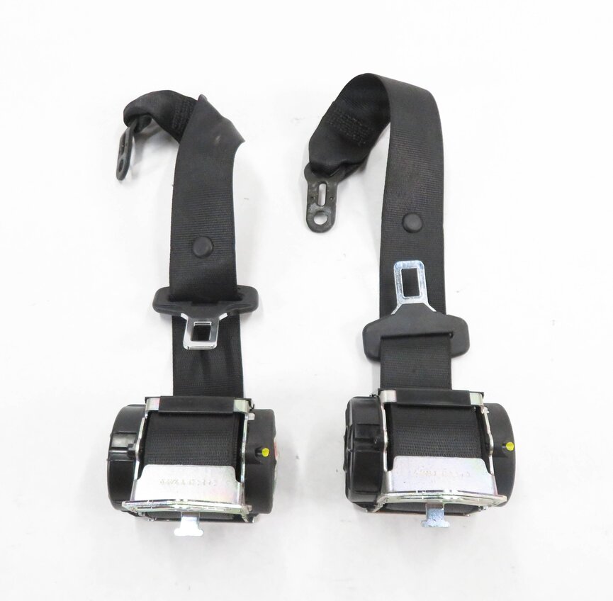 Thumbnail 4: 2014 BMW X1 (E84) LEFT & RIGHT SIDE REAR SEATBELT BUCKLE RETRACTOR SET-2 (BLACK)