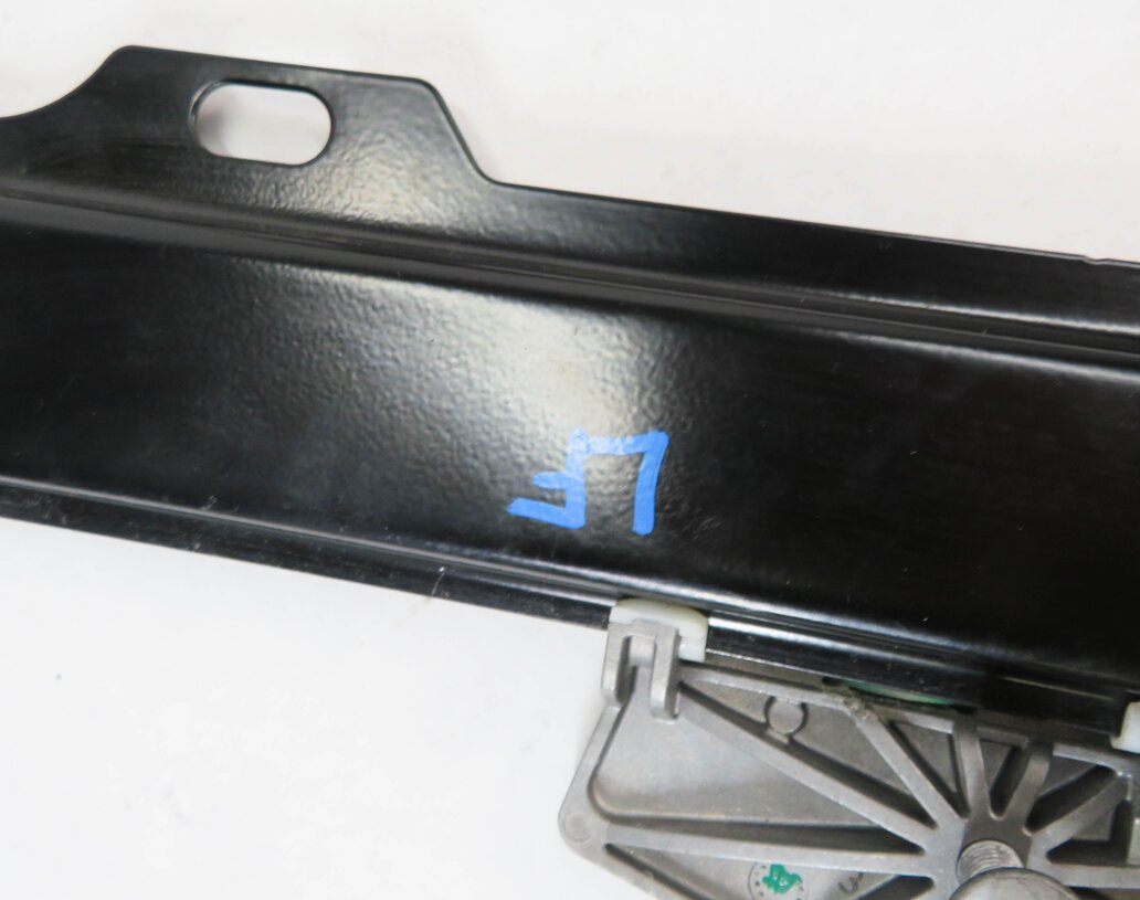Thumbnail 7: 2009-2016 BMW Z4 (E89) LEFT FRONT DRIVER DOOR POWER WINDOW REGULATOR w/ MOTOR
