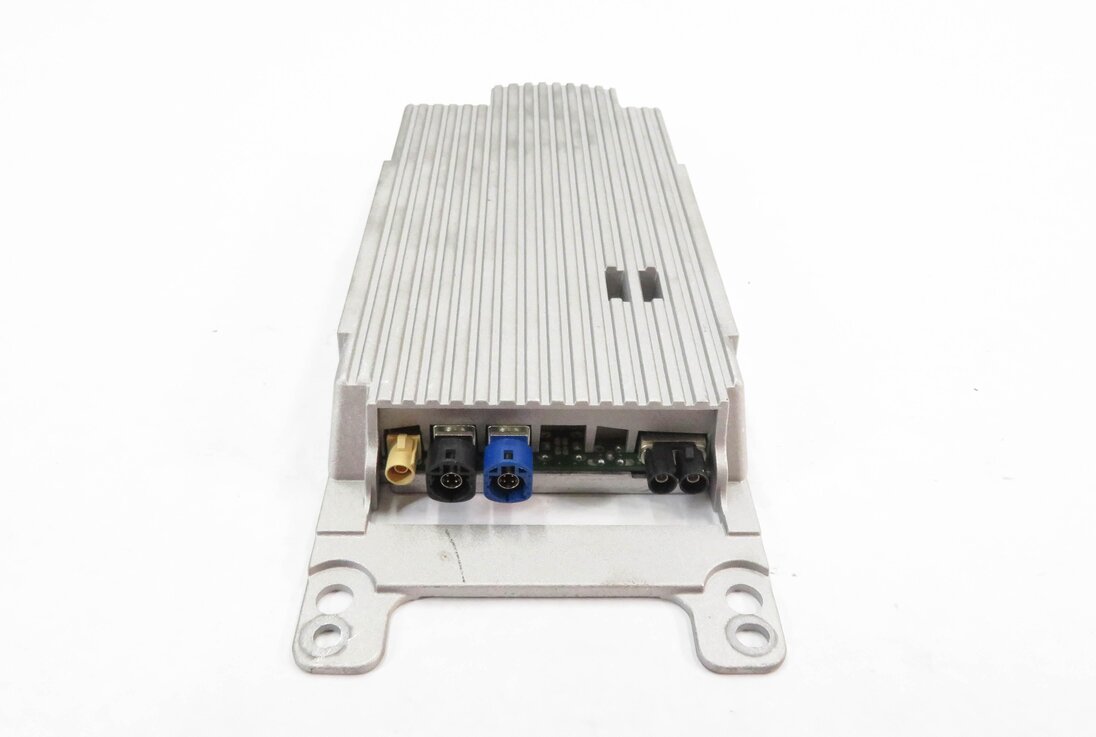 Thumbnail 3: 2012 BMW 528i (F10) BLUETOOTH COMMUNICATION COMBOX CONTROL MODULE COMPUTER