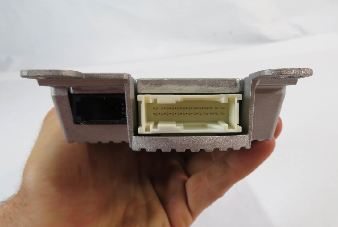 Thumbnail 6: 2012 BMW 528i (F10) BLUETOOTH COMMUNICATION COMBOX CONTROL MODULE COMPUTER