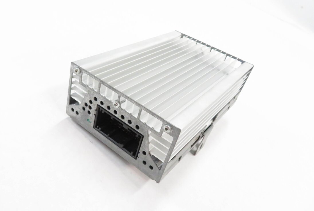 Thumbnail 1: 11-13 BMW 528i 535i 550i (F10) HARMAN BECKER RADIO STEREO AUDIO AMP AMPLIFIER