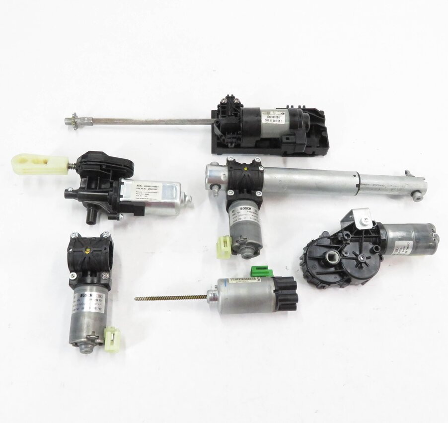 Thumbnail 2: 2012 BMW 528i (F10) RIGHT FRONT PASSENGER POWER SEAT ADJUSTMENT MOTOR SET-6