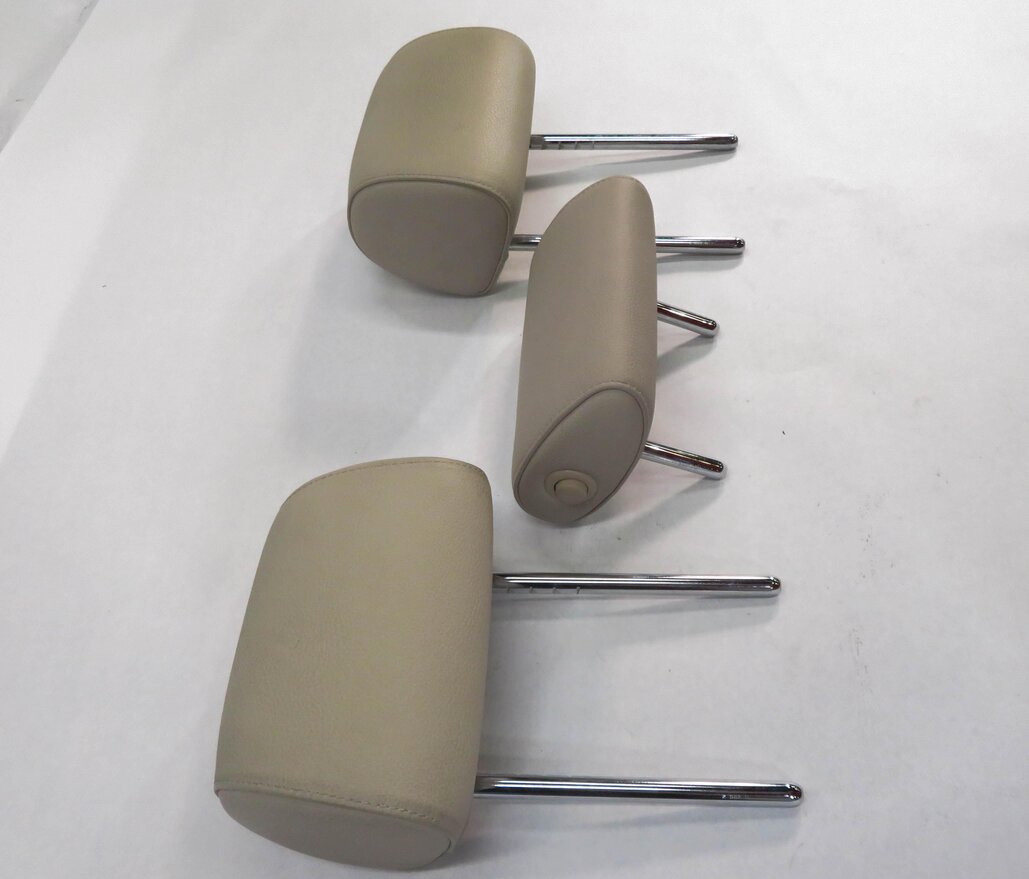 Thumbnail 4: 2012 BMW 528i (F10) REAR - LEFT / CENTER / RIGHT - OYSTER LEATHER HEADREST SET-3