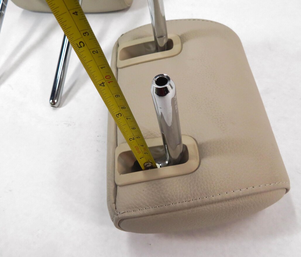 Thumbnail 9: 2012 BMW 528i (F10) REAR - LEFT / CENTER / RIGHT - OYSTER LEATHER HEADREST SET-3