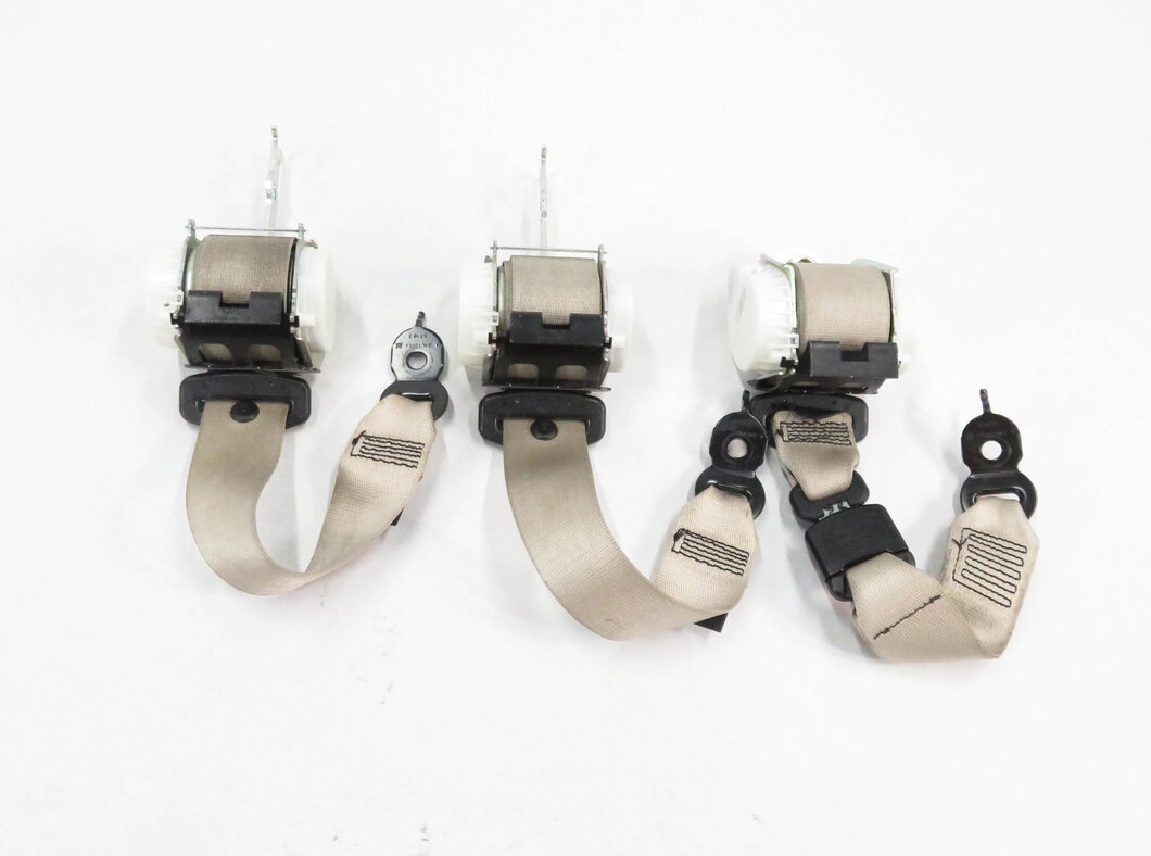 Thumbnail 2: 2012 BMW 528i (F10) REAR (LEFT / CENTER / RIGHT) SEATBELT RETRACTOR SET (BLACK)