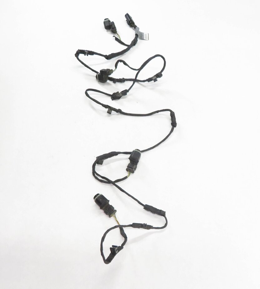 Thumbnail 3: 2011 BMW 550iGT (F07) FRONT PARK DISTANCE SENSOR SET-4 w/ HARNESS (BLACK 475)