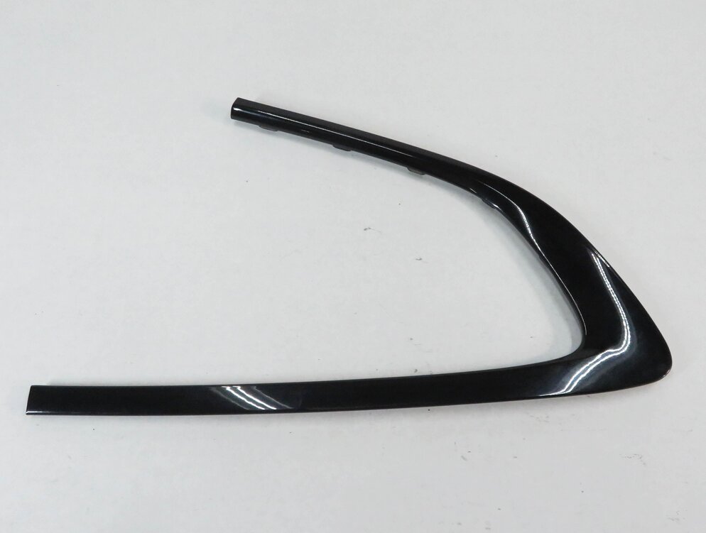 Thumbnail 3: 2011 BMW 550iGT (F07) RIGHT PASSENGER SIDE REAR QUARTER WINDOW TRIM