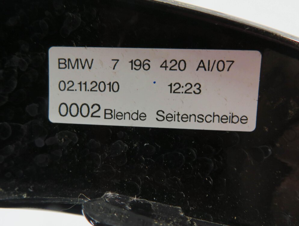 Thumbnail 6: 2011 BMW 550iGT (F07) RIGHT PASSENGER SIDE REAR QUARTER WINDOW TRIM