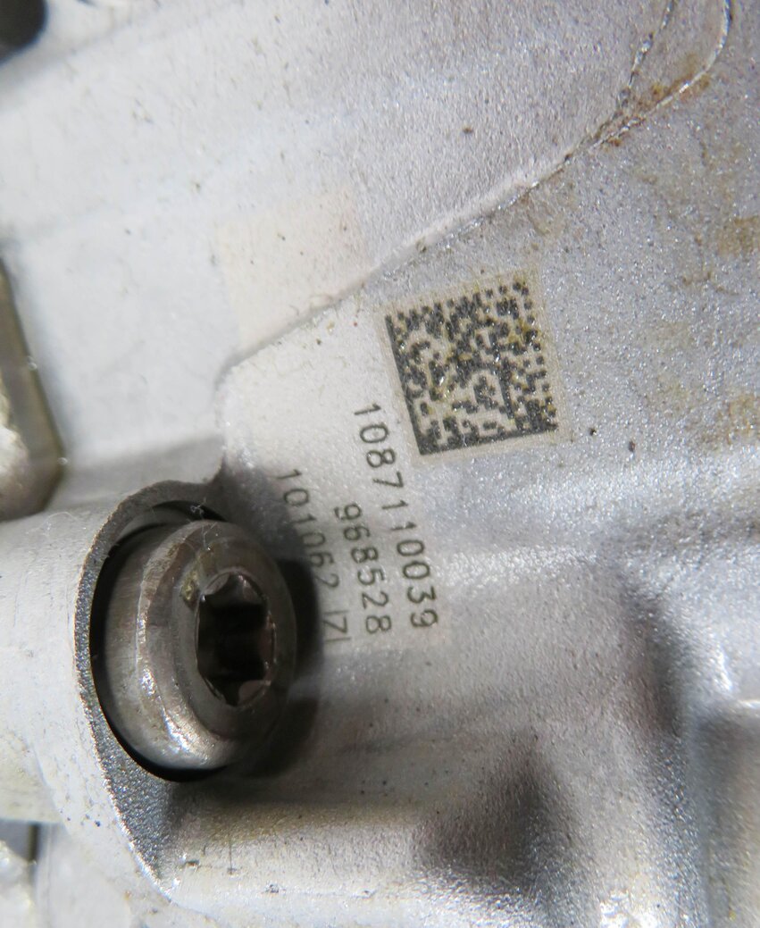 Thumbnail 5: 10-12 BMW 550i 550iGT (F07 F10) 4.4L N63 8HP-70 AT TRANSMISSION OIL FLUID PUMP
